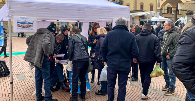 Referendum SSR Toscana: grande partecipazione alla prima giornata di raccolta firme