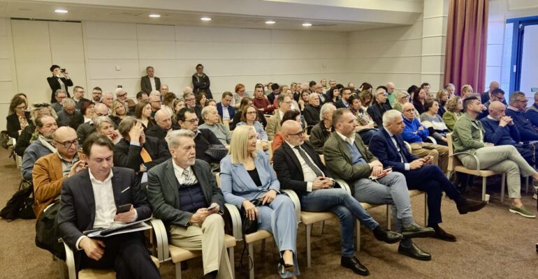 Nasce il Coordinamento delle Liste civiche Toscane. Al convegno interventi di Carbini e Naldini